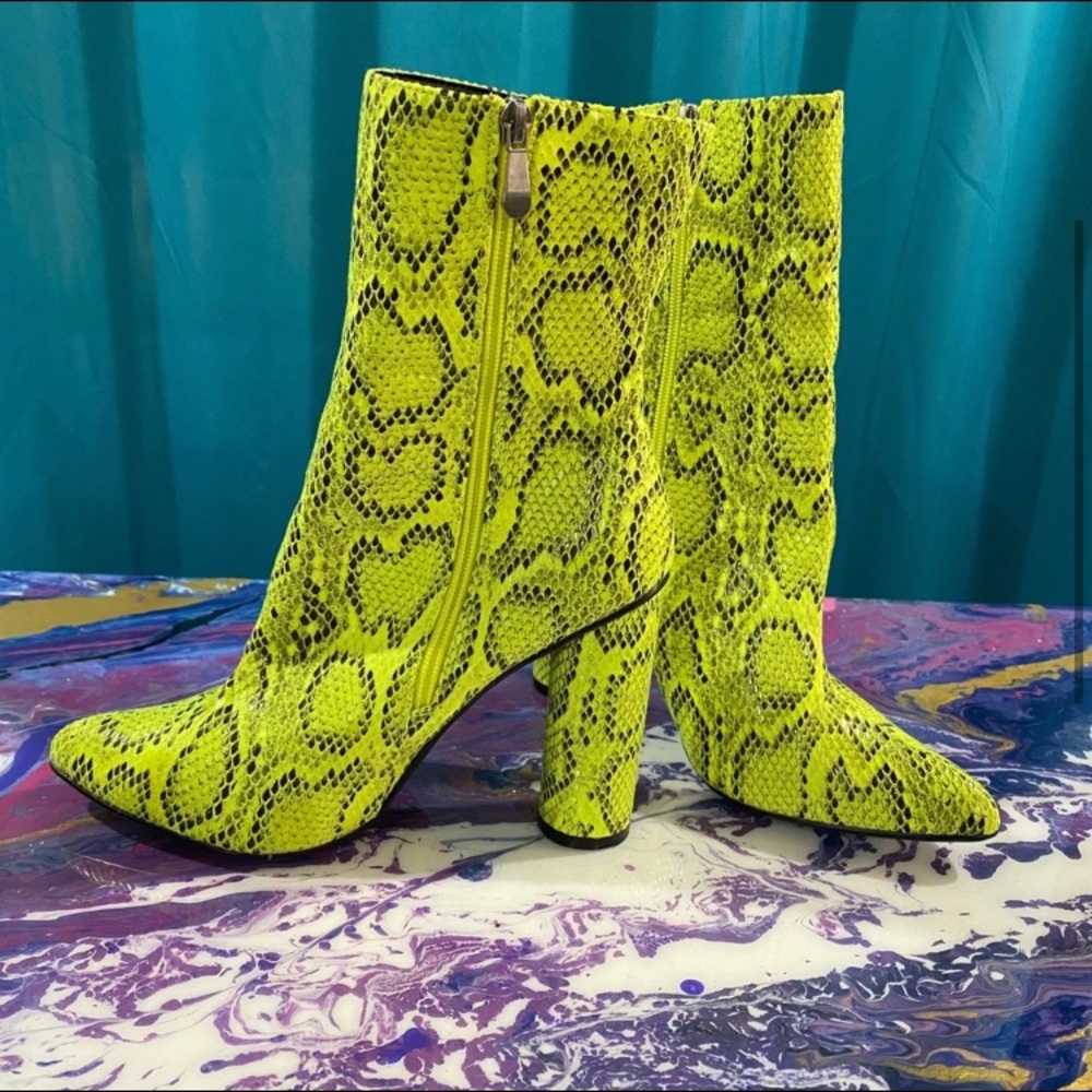 Ankle boots